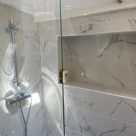 Bijou In Safranier - Old Town