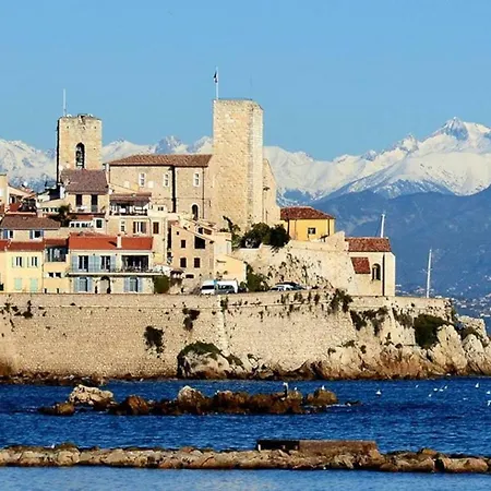 Bijou In Safranier - Old Town